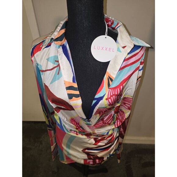 Luxxel Mock Wrap Dress - Picture 4 of 10